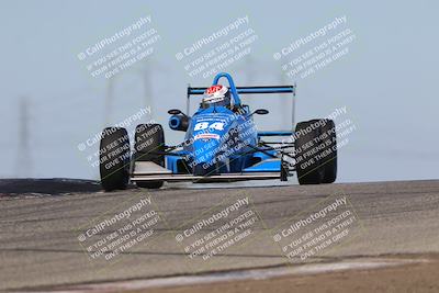 media/Oct-26-2025-CalClub SCCA (Sun) [[8ce1e69566]]/Group 3/Grapevine/